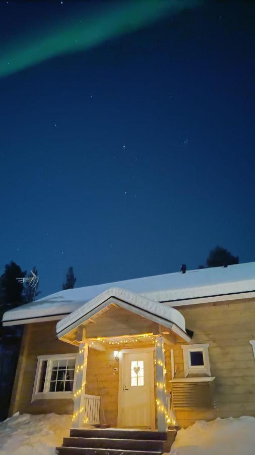 Hallahaukka Ivalo Esterno foto